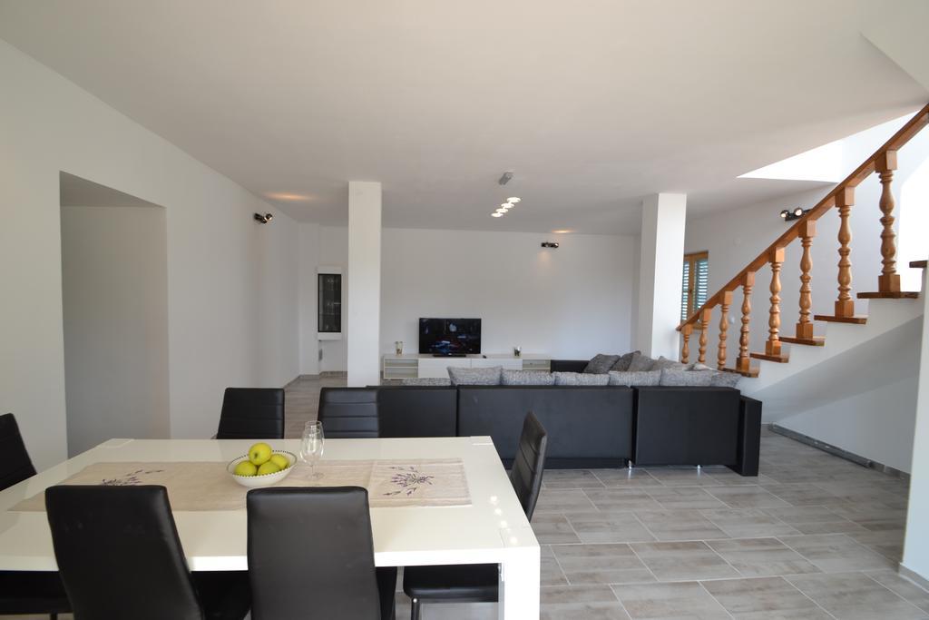 Villa Pistan Murvica  Eksteriør bilde